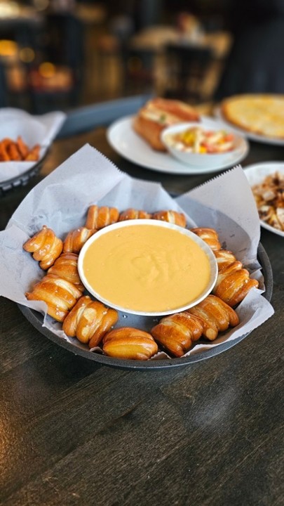 Beer Cheese & Pretzels