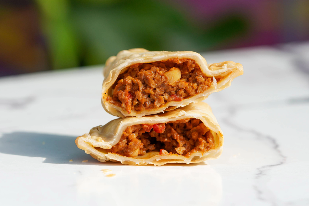 BEEF EMPANADA (1PC)