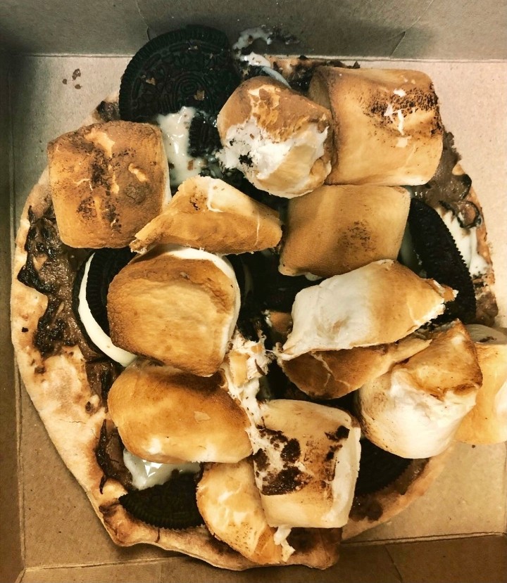 Custom Dessert Pizzas