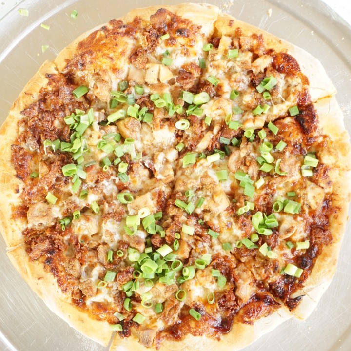 BBQ Chicken Pizza - 14" Cauliflower Crust