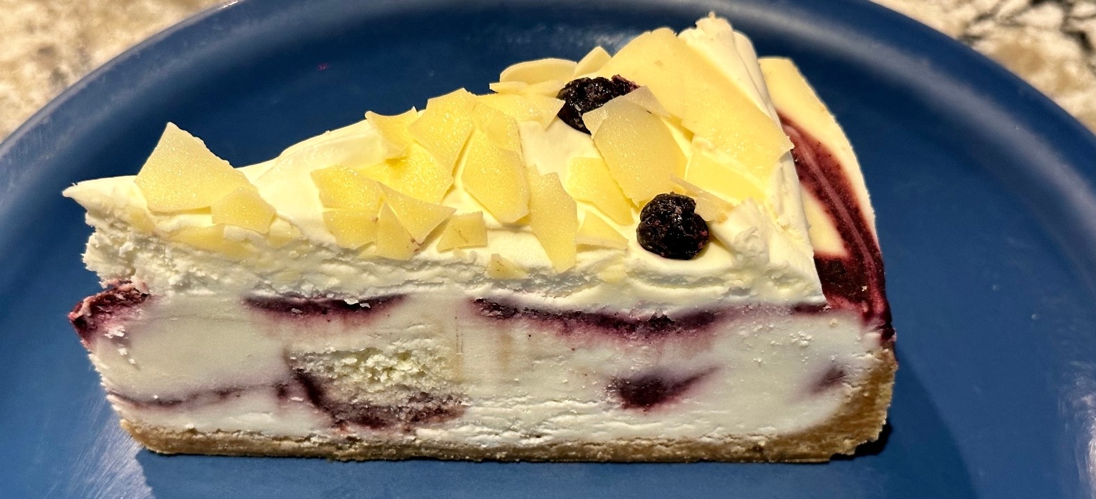 Blueberry cobbler cheesecake