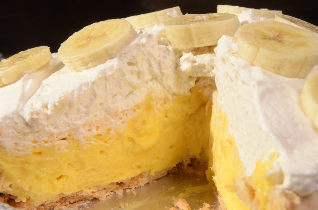 Cream/ Banana Whole Pie
