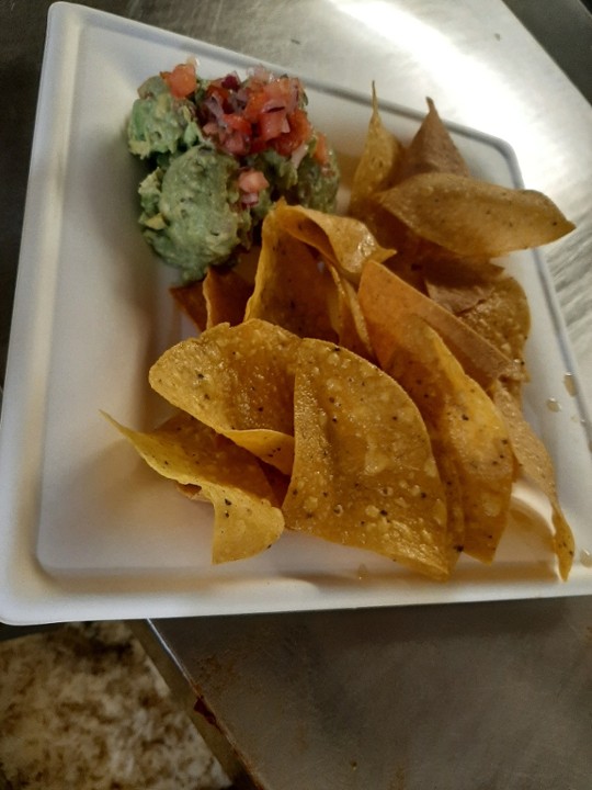 Guacomole and Chips