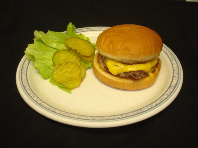 Cheeseburger (1/2#)
