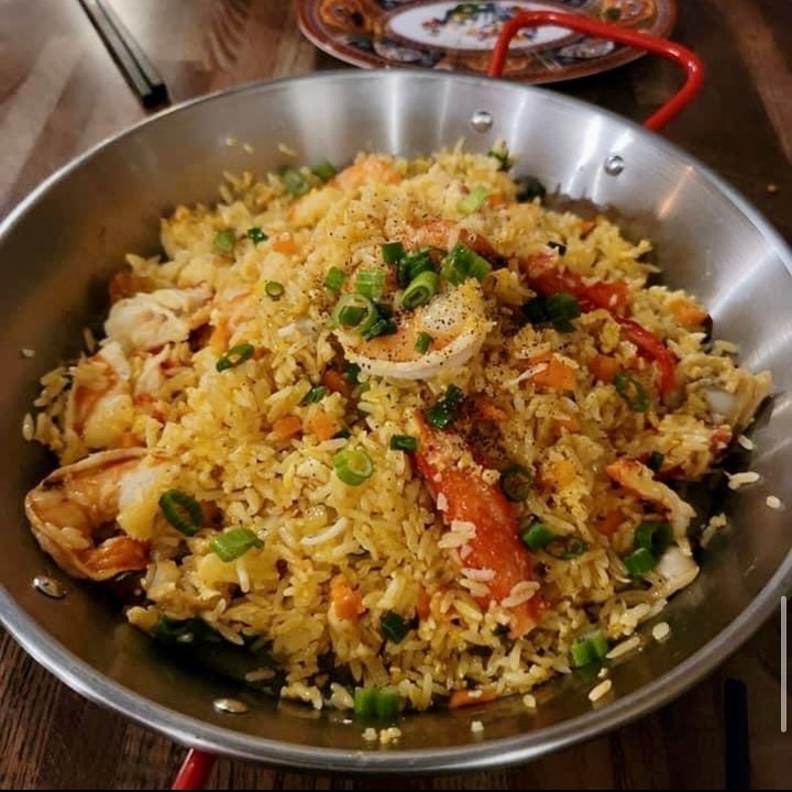 Seafood Fried Rice  |  Cơm Chiên Hải Sản (GF)