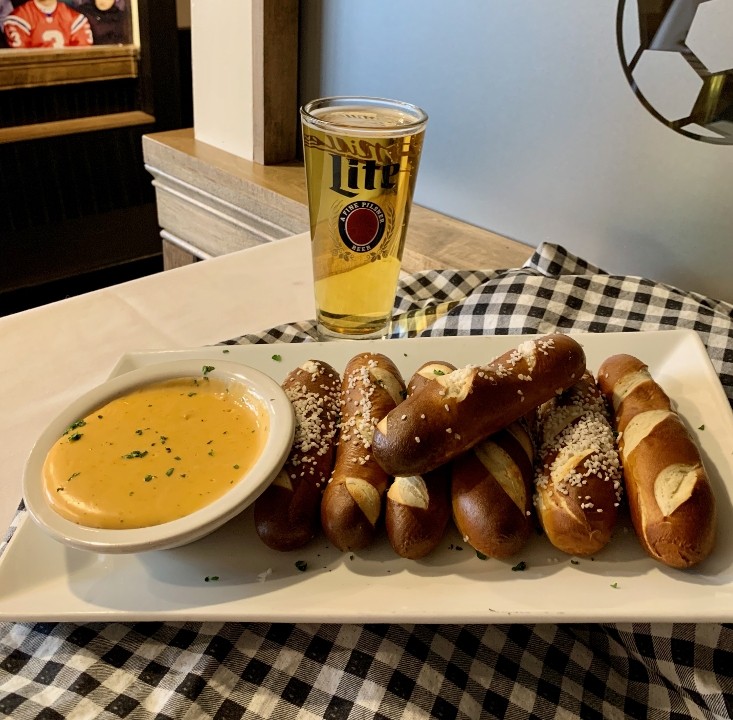 Salted Pretzels and Beer Cheese Sauce