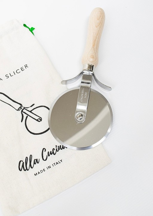 Italian Beechwood Pizza Slicer | Alla Cucina