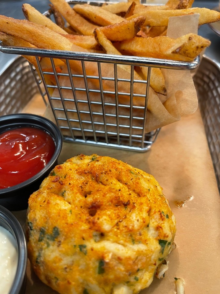 Kids - 4oz Crab Cake with Hand Cut Fries