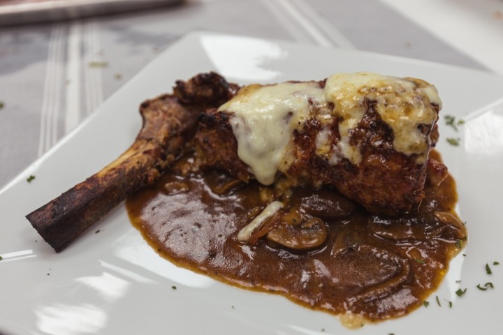 VEAL CHOP VALDOSTANO