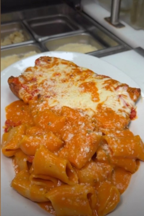 SPICY RIGATONI WITH CHICKEN VODKA PARM