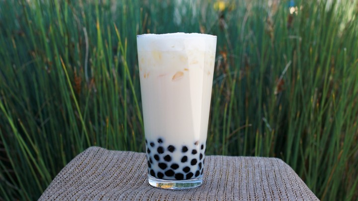 Almond Green Milk Tea (Medium)