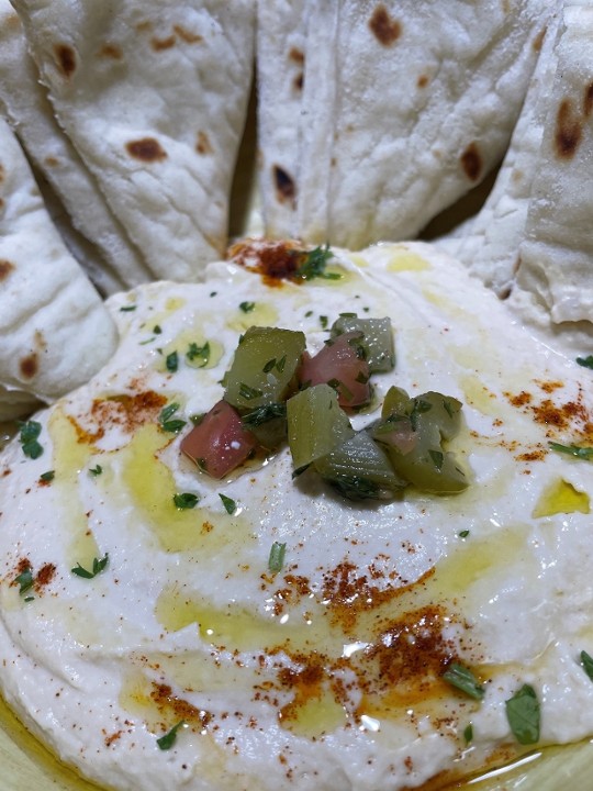 HUMMUS & PITA  BREAD