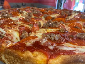 Maurizio's Pizzeria Express 2