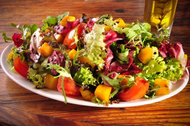 Tropicaliente Salad