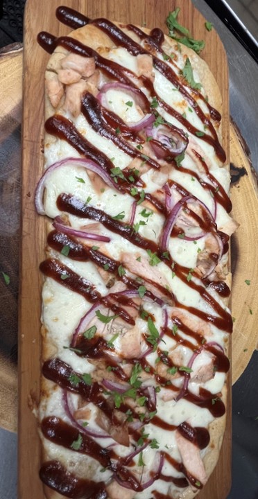 BBQ CHICKEN FLATBOARD