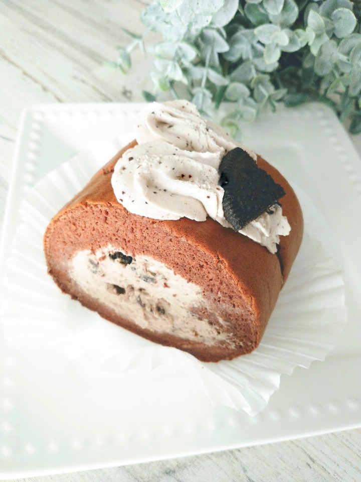 Oreo Roll Cake (gluten free) - 2 slices