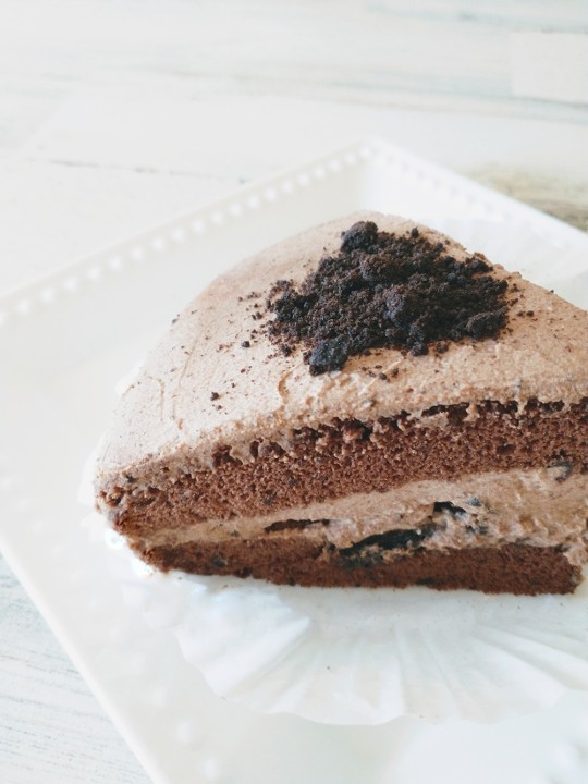 Soft Oreo Cream Cake (gluten free)