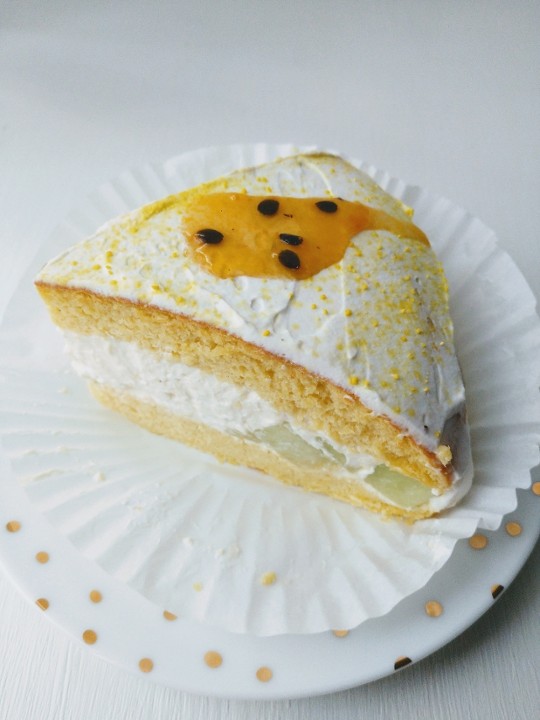 Soft Tropical Fruit Cream Cake (gluten free)