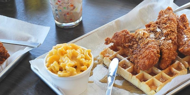 Waffle w 3 Jumbo Tenders