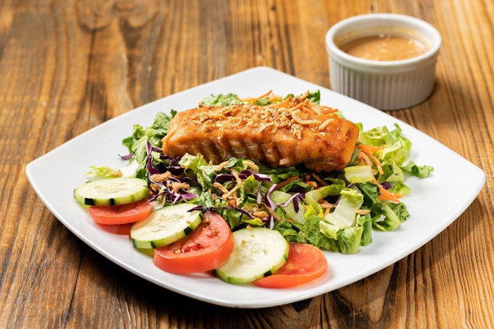 Grilled Salmon Salad