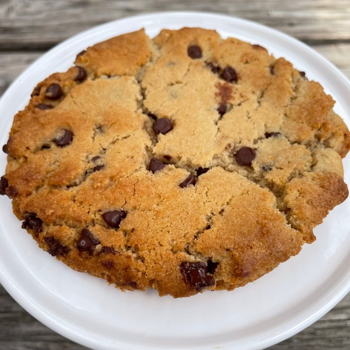 Jumbo Chocolate Chip Cookie