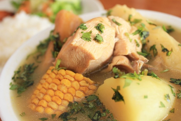 Sancocho De Gallina Medium