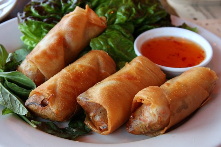 VEGETABLE SPRING ROLL