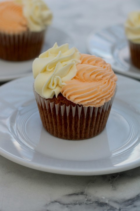 CARROT CAKE CUPCAKE (seasonal)