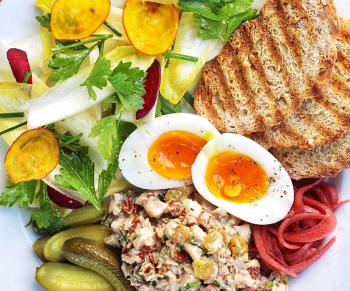 CHICKEN SALAD & ENDIVE PLATE