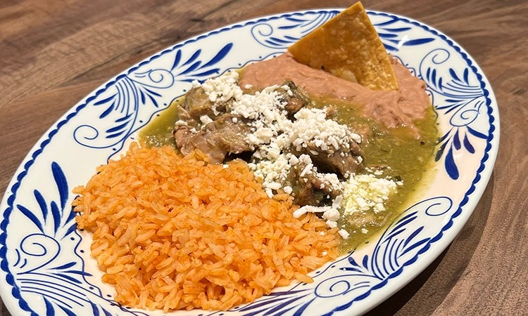 chile verde  plate