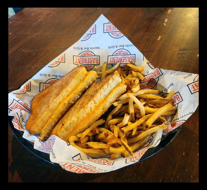 Kids Grill Cheese w/ fries