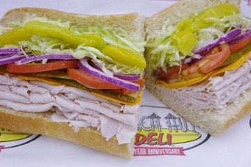 Beach Hut Deli - Tigard, OR