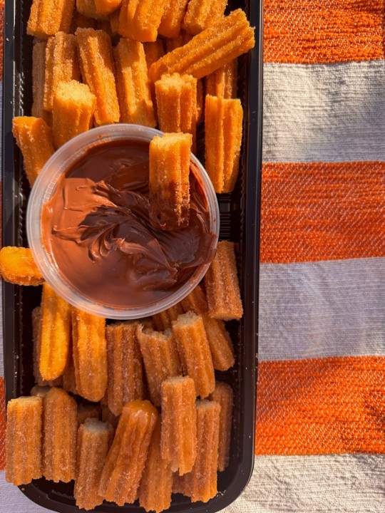 CHURRO PLATTER W/HAZELNUT COCOA DIP