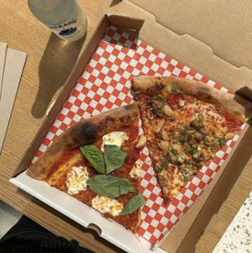 Danny Boy's Famous Original Pizzeria