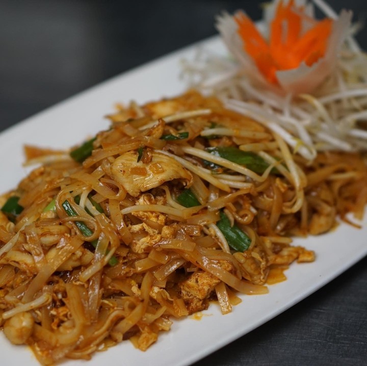 L1. Pad Thai Noodle