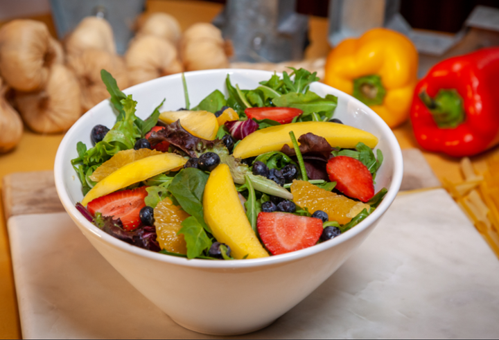 Vico Fruit and Greens Salad