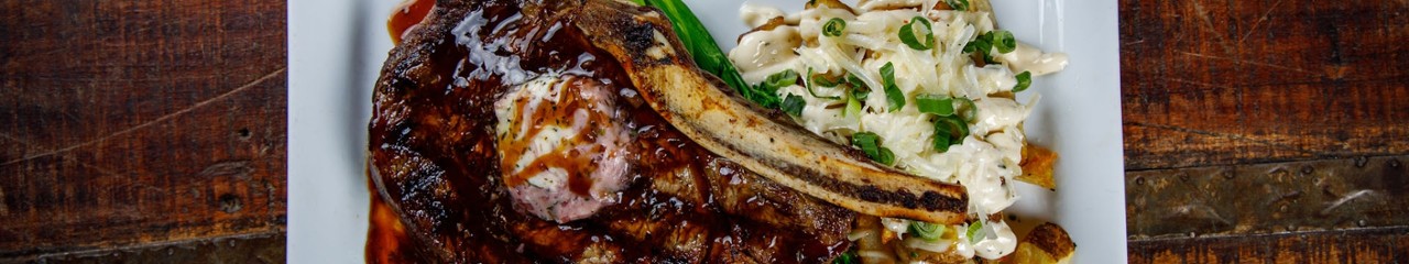 Bleu Restaurant & Lounge