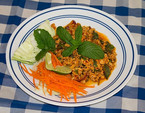 Mai thai salad
