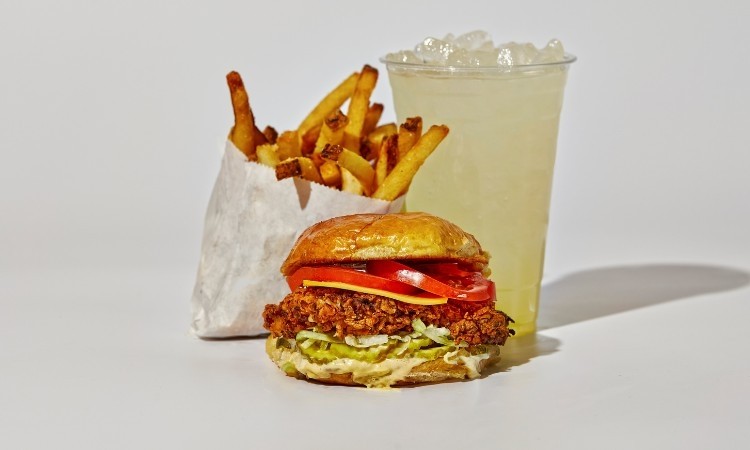 Crispy Chicken Deluxe Meal