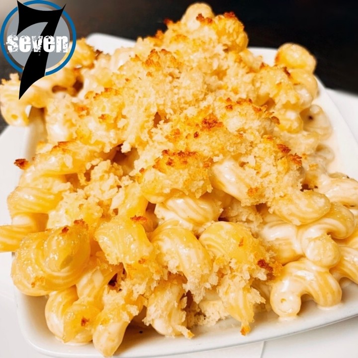 7's Baked Mac & Cheese