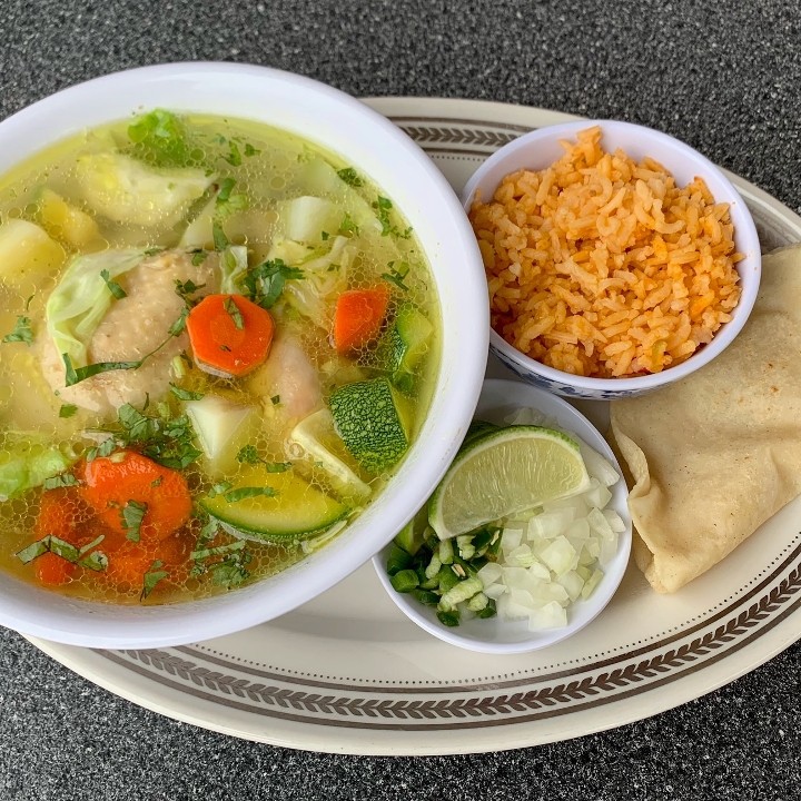 Caldo de Pollo