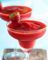 FROZEN STRAWBERRY DAIQUIRI  Ç