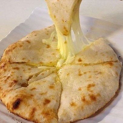 CHEESE NAAN