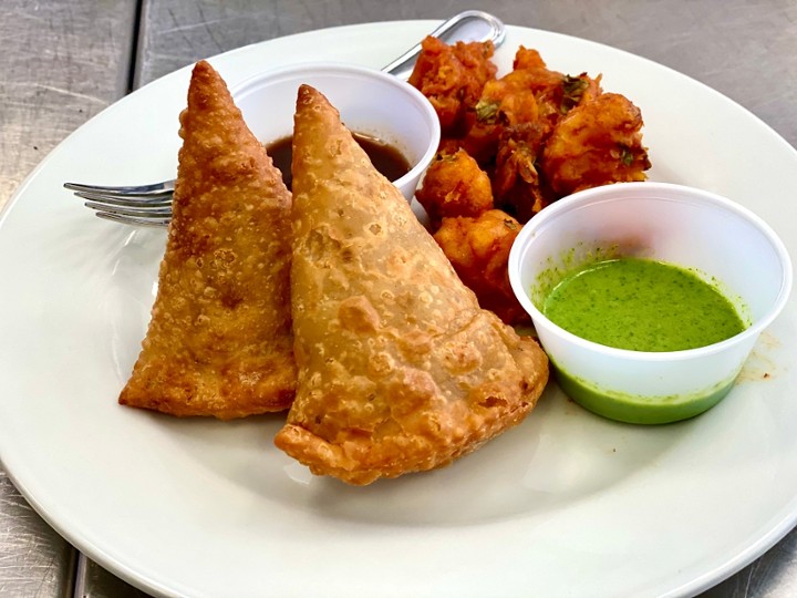 VEGETABLE SAMOSA