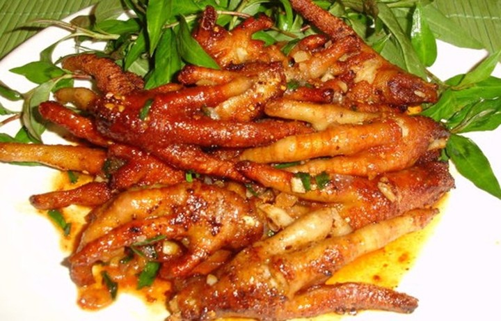 Grilled Crispy Chicken Feet