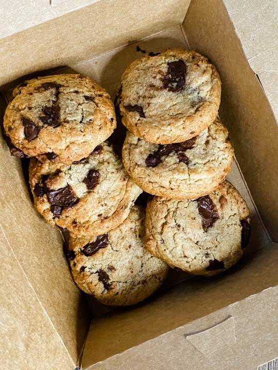 Farmhouse Chocolate Chunk Cookies