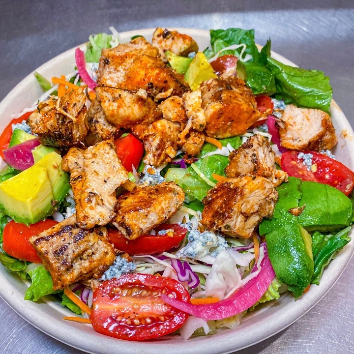 BUFFALO GRILLED CHICKEN SALAD