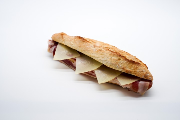 93. Iberic ham, idiazal cheese and olive oil - Rustic Bread