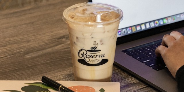 Dulce de Leche Latte (ICED)