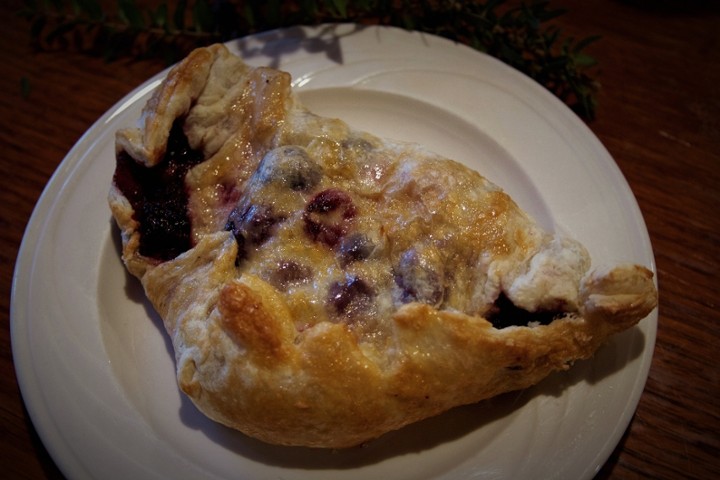 Mix Berry Turnover